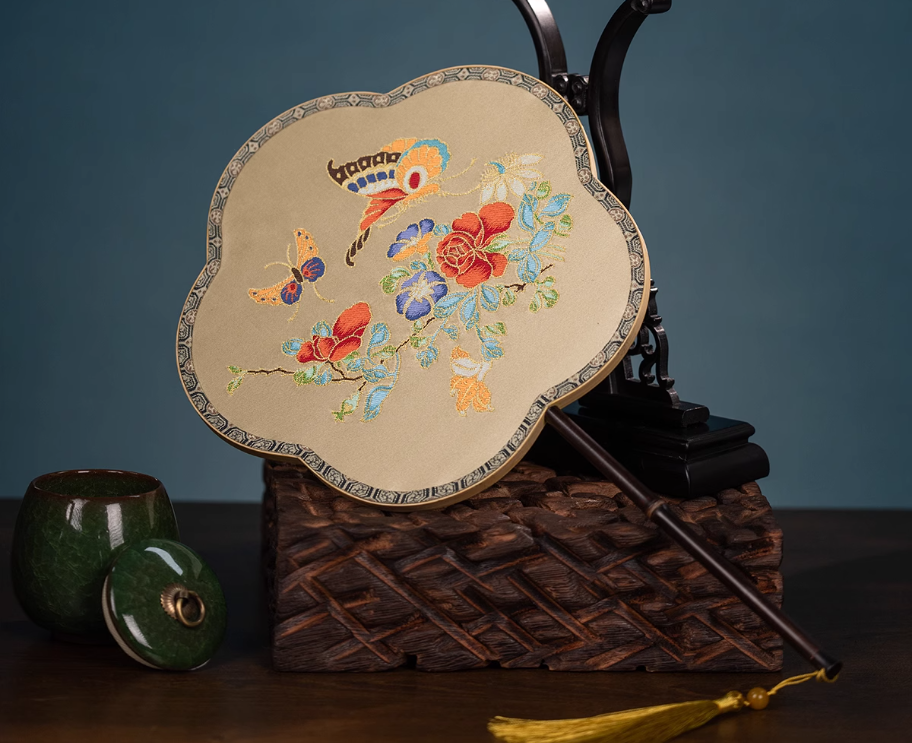 Nanjing Yunjin "Butterflies Flying and Flowers Dancing" Intangible Cultural Heritage Souvenir