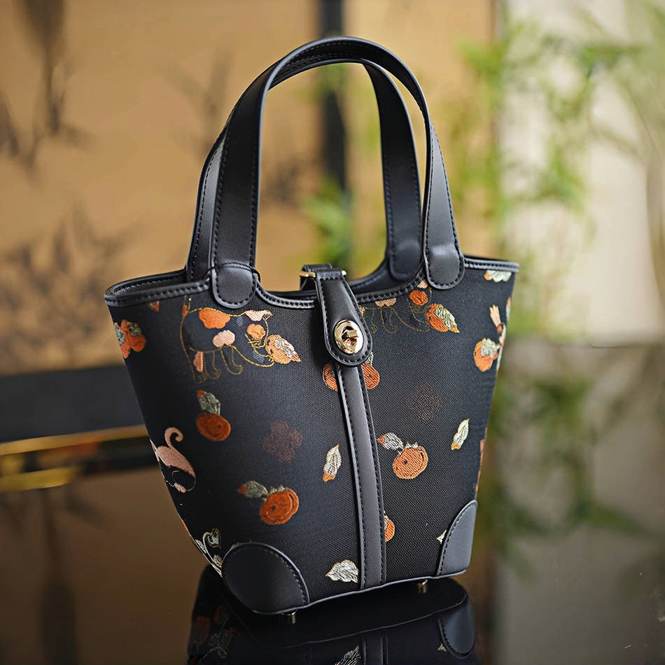 Cat Persimmon Intangible Cultural Heritage Song Brocade Silk Lock Shoulder Handbag