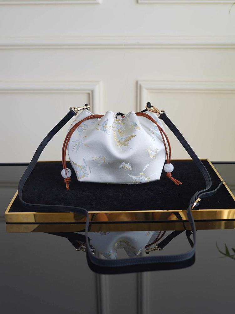 Songjin white retro hand-held crossbody mobile phone bucket bag