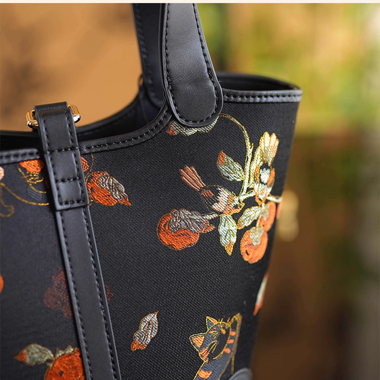 Cat Persimmon Intangible Cultural Heritage Song Brocade Silk Lock Shoulder Handbag