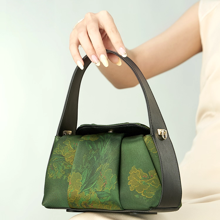 Intangible Heritage Xiangyunsha Printed Green Cuiwei Mulberry Silk New Chinese Style Handbag Crossbody Bag for Women