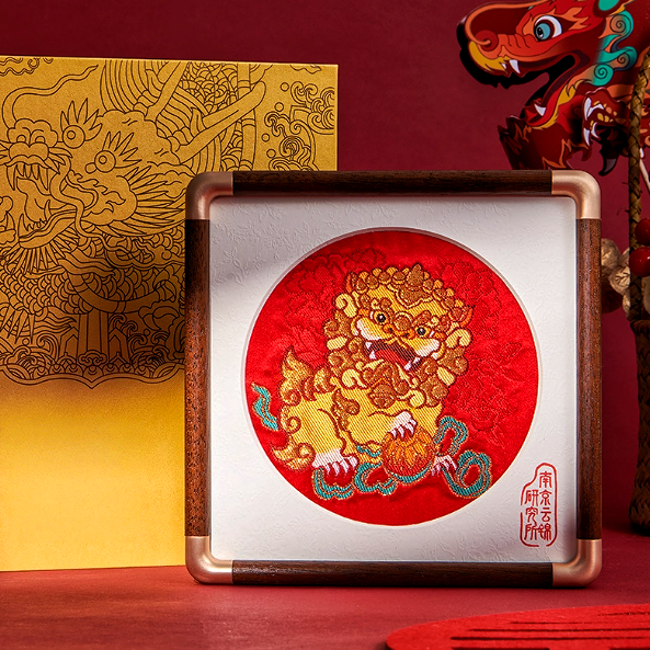 Six lion dance hydrangea ornaments red