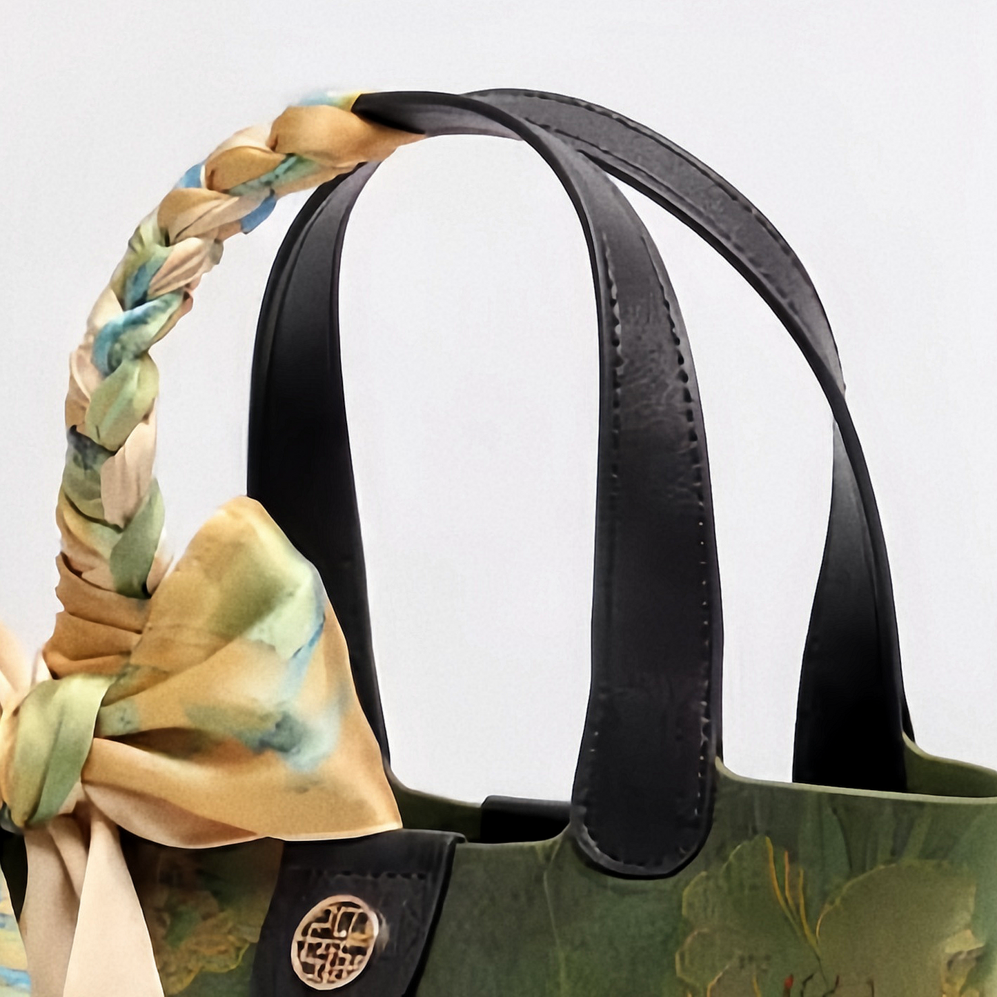 Xiangyunsha printed handbag