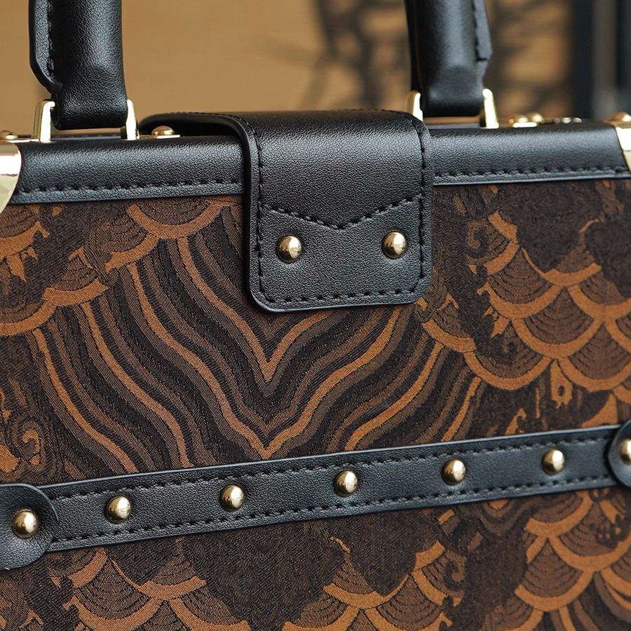 High-end niche non-legacy Song brocade light luxury style small handbag new Chinese style handbag jewelry crossbody bag