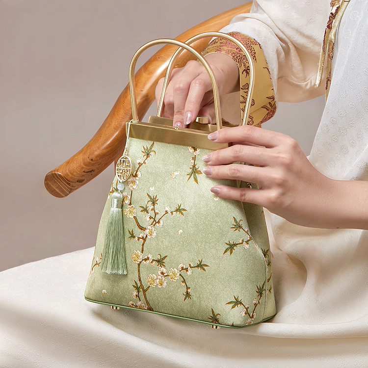 New Chinese style mulberry silk handbag