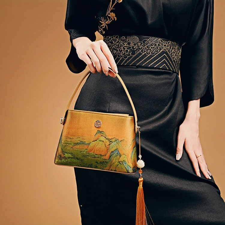 New Chinese mulberry silk handbag