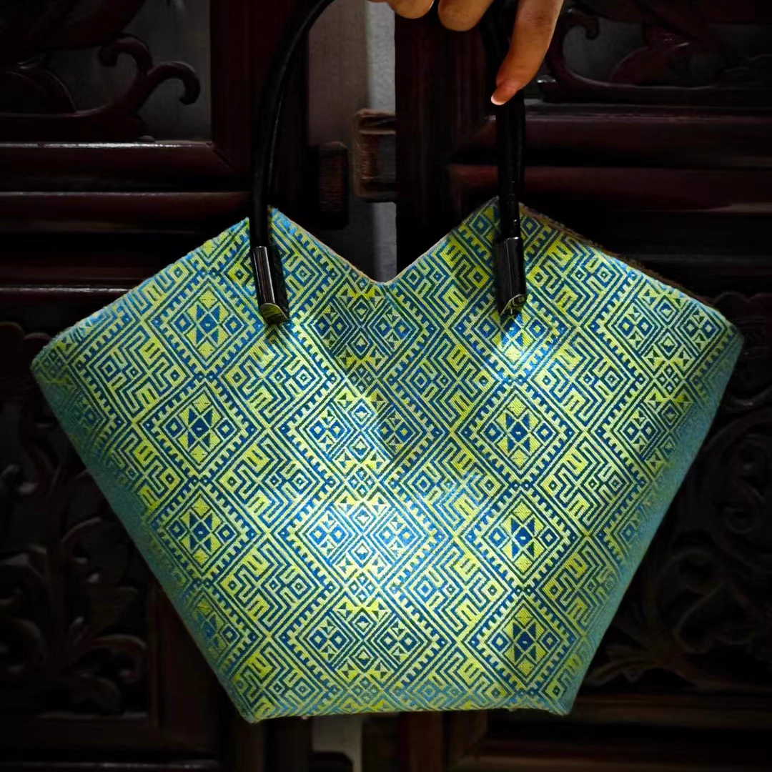 Zhuang Brocade Pattern Green Double Swallow Butterfly Handbag