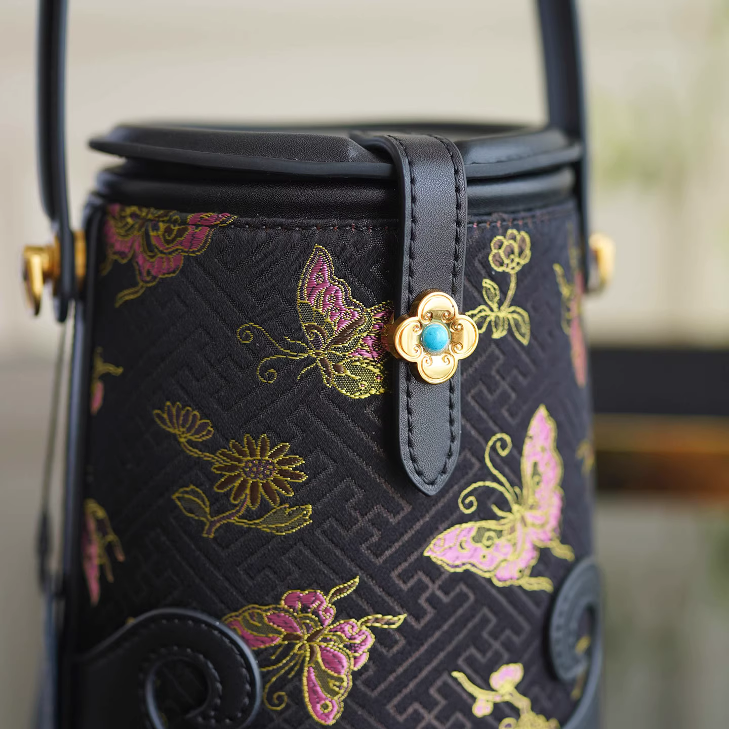 Intangible Cultural Heritage Song Brocade Silk Flower and Butterfly Bucket Bag Genuine Leather Hand Tote Shoulder Bag