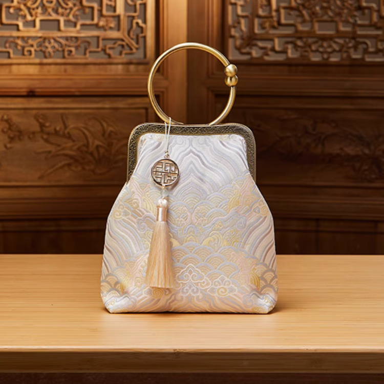 New Chinese style white embroidered handbag