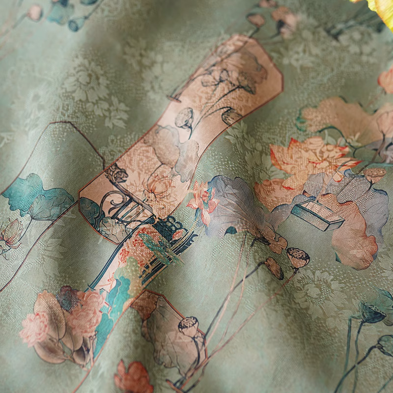 Song Dynasty Lotus Scene Xiangyunsha Flower Compass Buckle Silk Double-sided Double-layer Mulberry Silk Shawl Small Waistcoat Gift Scarf