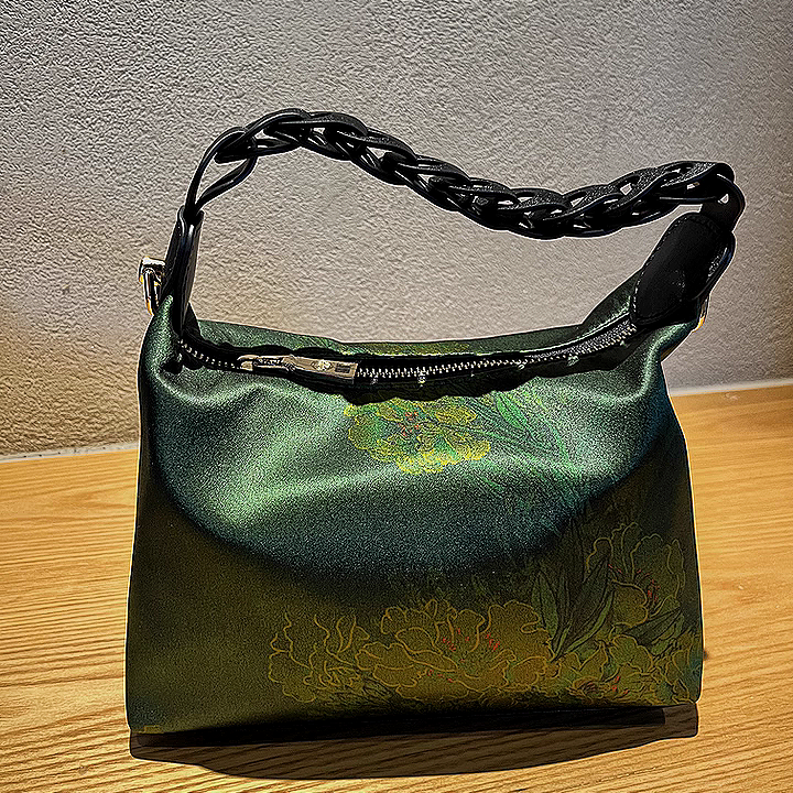 Intangible Heritage Xiangyunsha Silk Print Green Cuiwei New Chinese Style Crossbody Handbag for Women